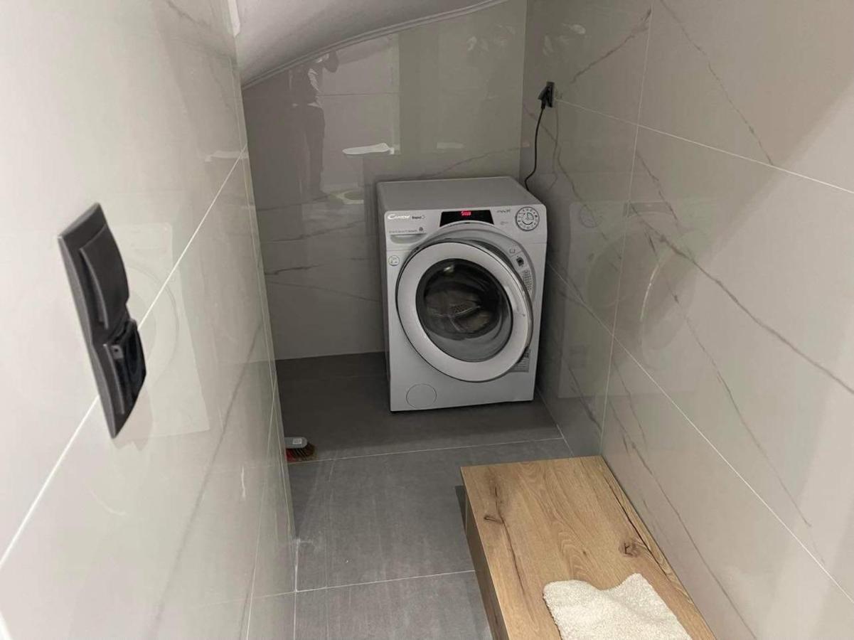 Kontis' Furnished Apartment Loutráki Zewnętrze zdjęcie